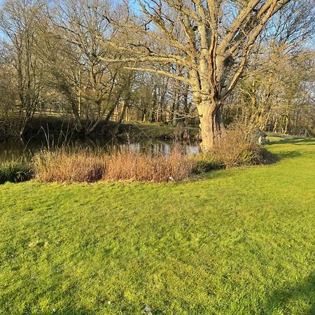 Waters Edge Apartment Rolvenden Exterior photo